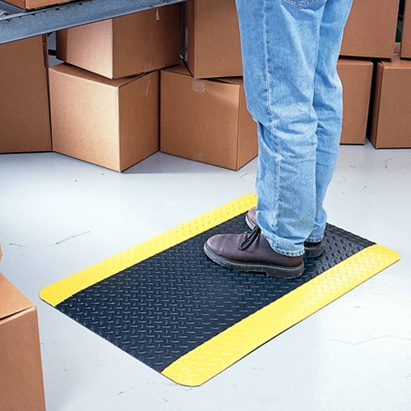 Wearwell® UltraSoft DiamondPlate FlexLink Mats Ergonomic Mats