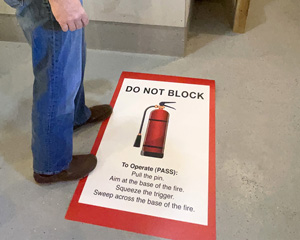 Do Not Block Fire Extinguisher Floor Sign