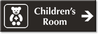 Children's Room Engraved Sign with Right Arrow Symbol